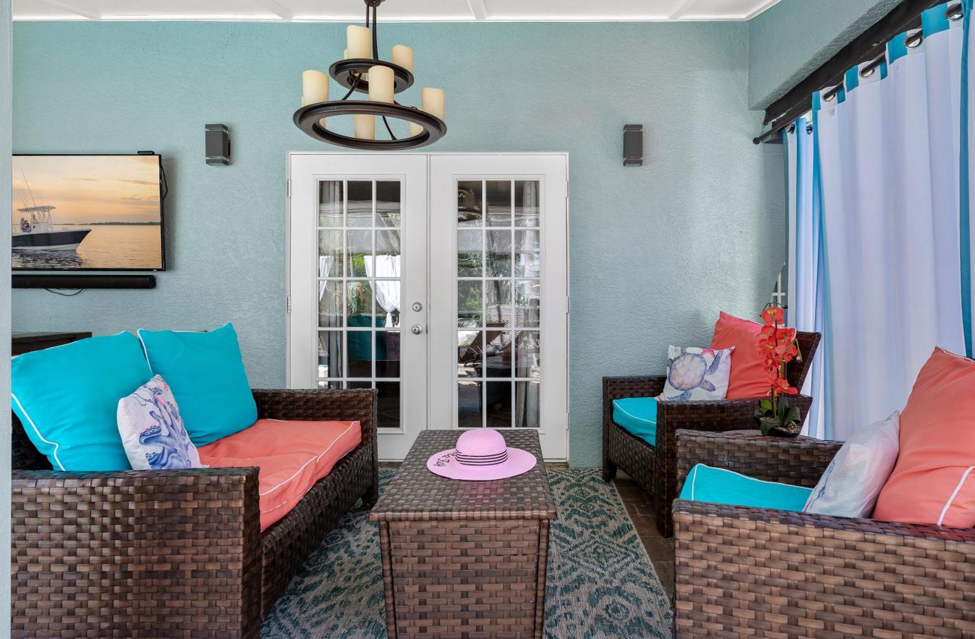 Apartament Luxury Zen Den With Heated Pool Just Off Siesta Key Sarasota Zewnętrze zdjęcie